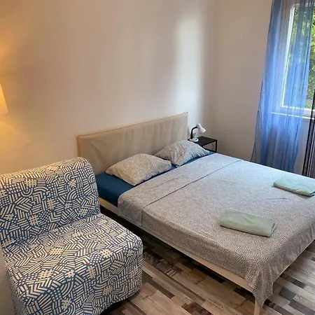 Andi Apartment *